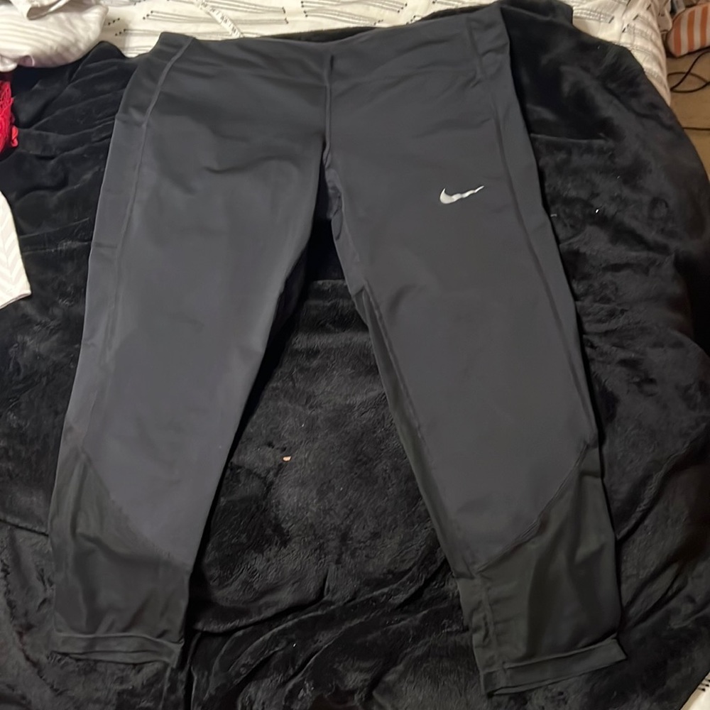 Nike Crop Leggings